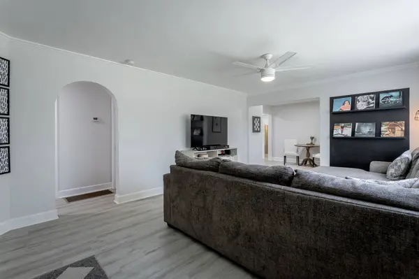 105 Lake TER, Rossville, GA 30741