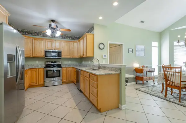 6239 Amber Brook DR, Hixson, TN 37343