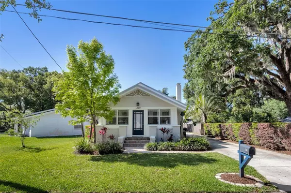 1720 HOUR GLASS DR, Orlando, FL 32806