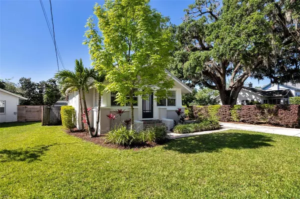 1720 HOUR GLASS DR, Orlando, FL 32806