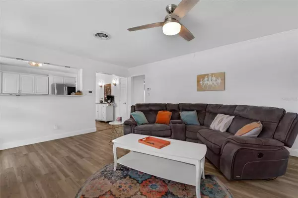 1328 VASSAR ST, Orlando, FL 32804