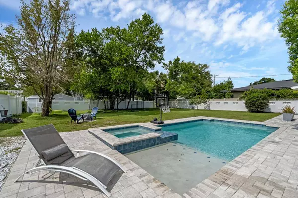 1328 VASSAR ST, Orlando, FL 32804