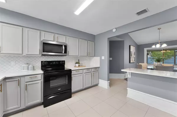 7114 MARVISTA CT, Orlando, FL 32835