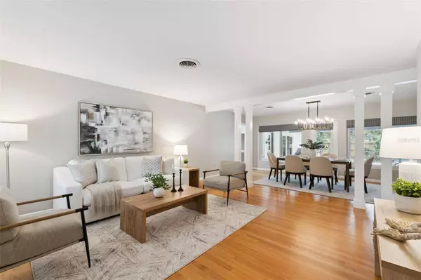 1742 GAY DR, Orlando, FL 32803