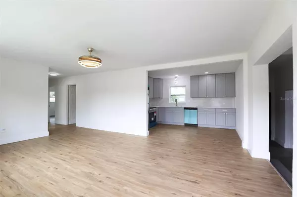 2013 PINEWAY DR, Orlando, FL 32839