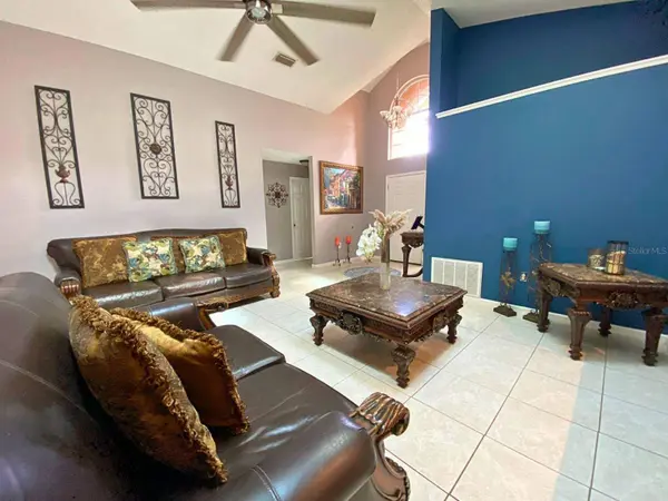 2953 AUTUMN RUN PL, Orlando, FL 32822