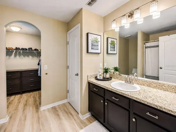 1604 ELLINGTON DR, Dundee, FL 33838