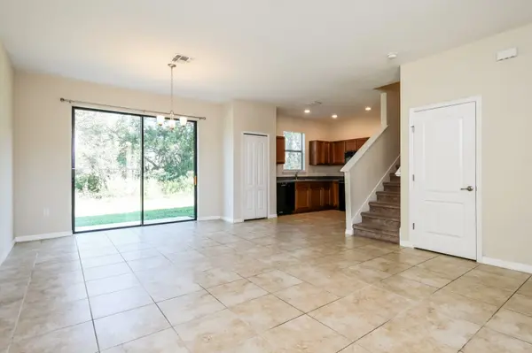 1458 Pacific Rd, Kissimmee, FL 34759-5439