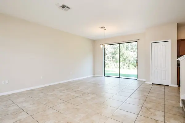 1458 Pacific Rd, Kissimmee, FL 34759-5439