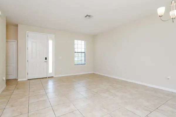 1458 Pacific Rd, Kissimmee, FL 34759-5439