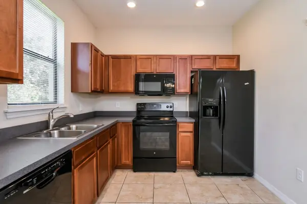 1458 Pacific Rd, Kissimmee, FL 34759-5439