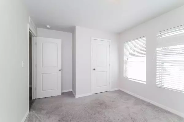 1409 Sarasota Dr, Kissimmee, FL 34759-4620