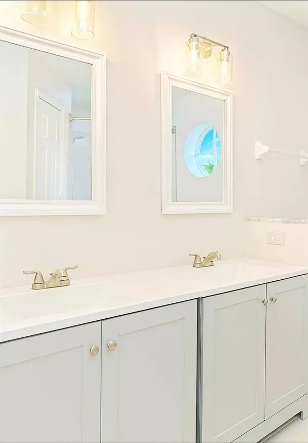 145 POMPEI DR, Kissimmee, FL 34758