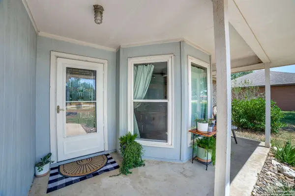 309 Tamarac, Jourdanton, TX 78026