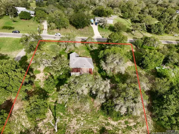 1917 Palo Alto, Von Ormy, TX 78073