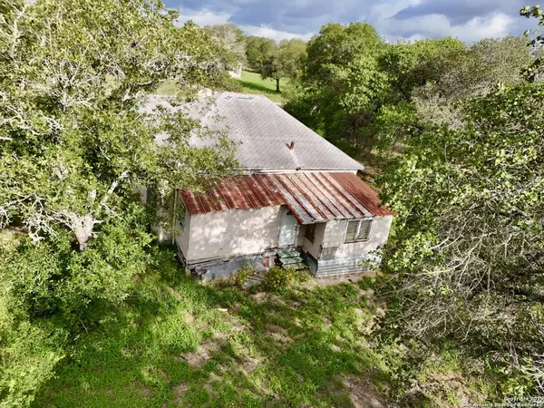 1917 Palo Alto, Von Ormy, TX 78073