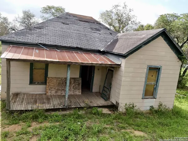 1917 Palo Alto, Von Ormy, TX 78073