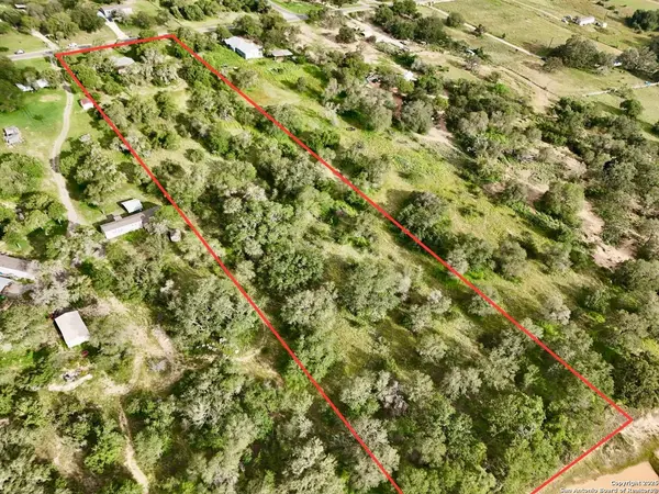 1917 Palo Alto, Von Ormy, TX 78073