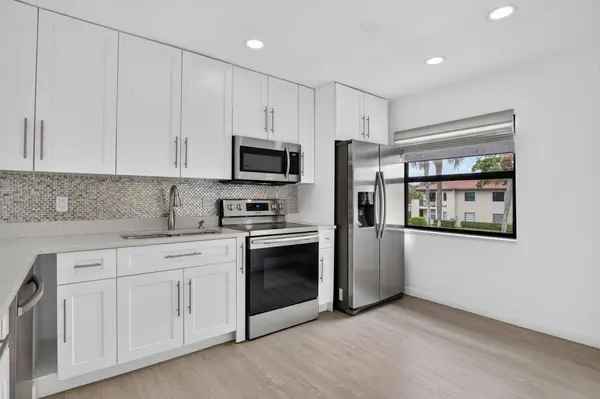 8545 Casa Del Lago #38 H, Boca Raton, FL 33433