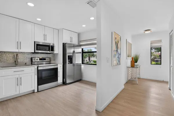 8545 Casa Del Lago #38 H, Boca Raton, FL 33433