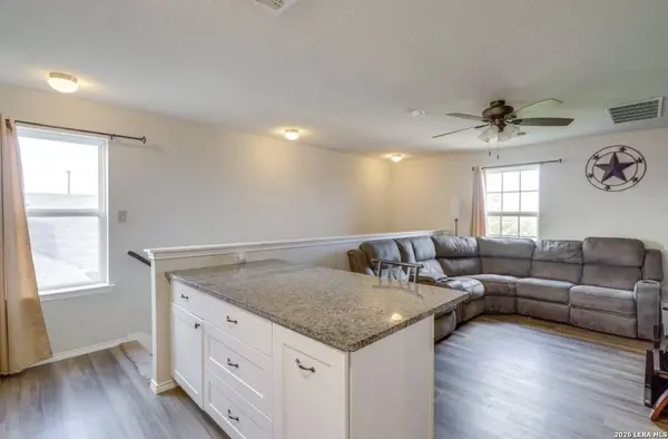 114 Expedition Way, San Antonio, TX 78220