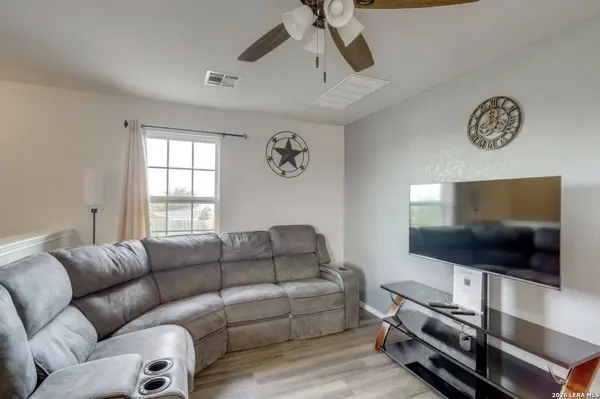 114 Expedition Way, San Antonio, TX 78220
