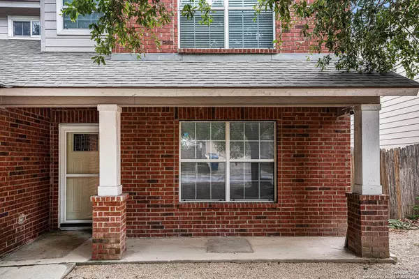 10131 Cedarcliff, San Antonio, TX 78245