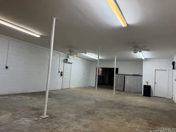 1927 Rigsby, San Antonio, TX 78210