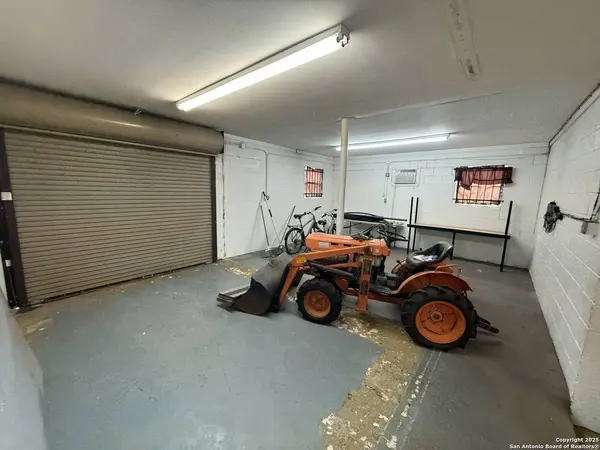 1927 Rigsby, San Antonio, TX 78210