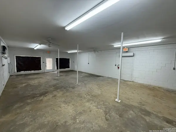 1927 Rigsby, San Antonio, TX 78210