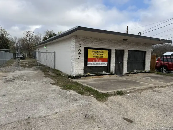 1927 Rigsby, San Antonio, TX 78210