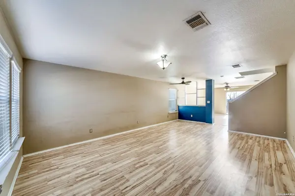 11138 Dublin Ldg, San Antonio, TX 78254