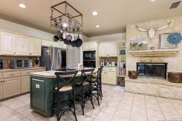 105 Hidden Haven Drive, Boerne, TX 78006