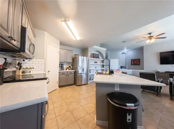 3805 Los Arroyos DR, Corpus Christi, TX 78414