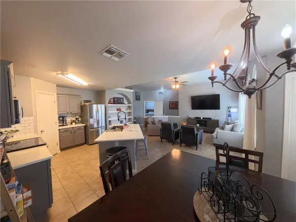 3805 Los Arroyos DR, Corpus Christi, TX 78414