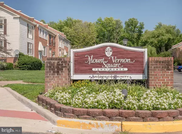 2604 WINDBREAK DR, Alexandria, VA 22306