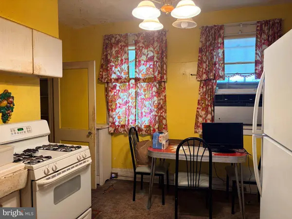 2542 PARK HEIGHTS TER, Baltimore, MD 21215