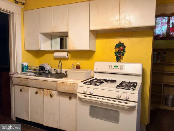 2542 PARK HEIGHTS TER, Baltimore, MD 21215