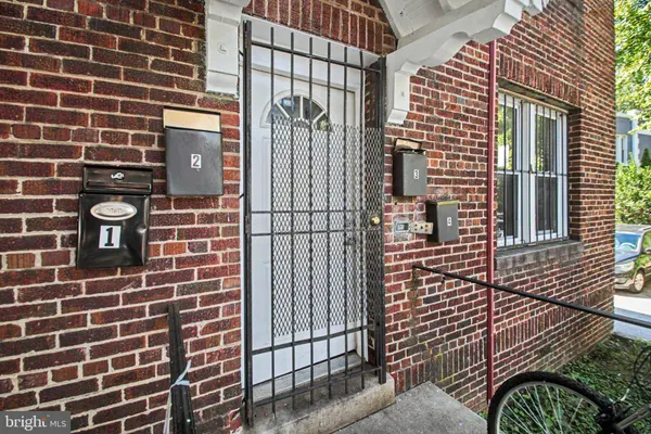 1105 NE HOLBROOK TER NE, Washington, DC 20002