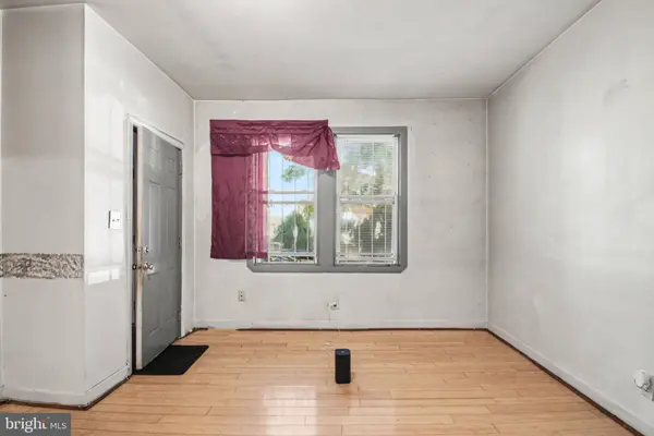 1105 NE HOLBROOK TER NE, Washington, DC 20002