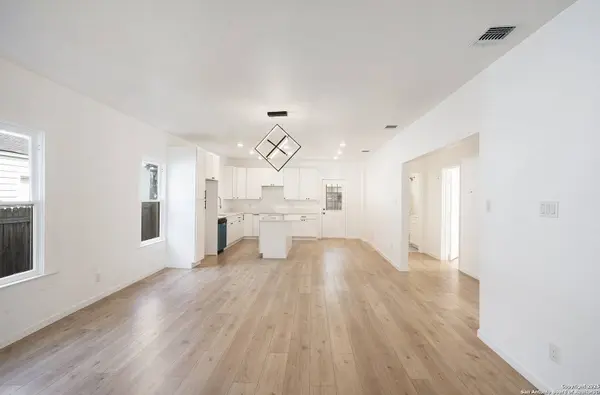 1645 MAGNOLIA AVE, San Antonio, TX 78201-5443