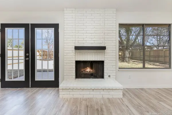 2835 Burning Log, San Antonio, TX 78247