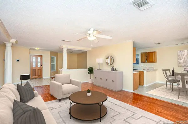 8626 Park Olympia, Universal City, TX 78148