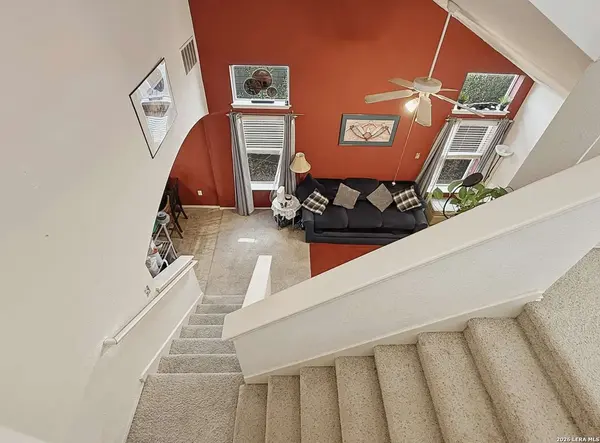 9204 Rowlands Sayle, Austin, TX 78744