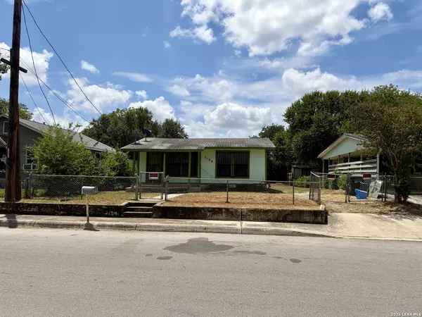 3106 LA ROSA ST, San Antonio, TX 78211