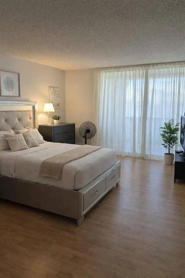701 Three Islands Blvd #510, Hallandale Beach, FL 33009