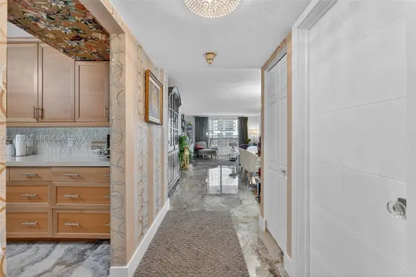 1880 S Ocean Dr #705, Hallandale Beach, FL 33009