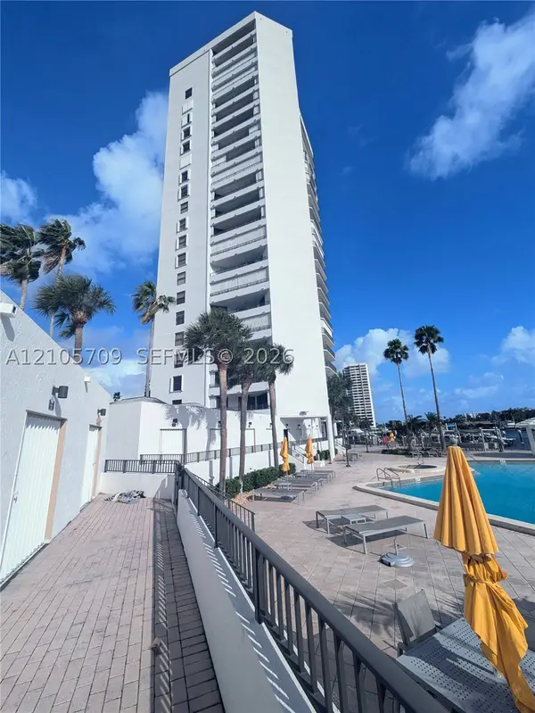 300 Three Islands Blvd #516, Hallandale Beach, FL 33009