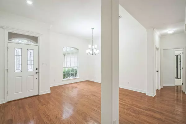 102 Ridgemont CT, Georgetown, TX 78628