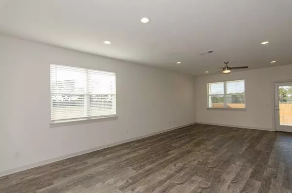 217 Deserti RD, Leander, TX 78641